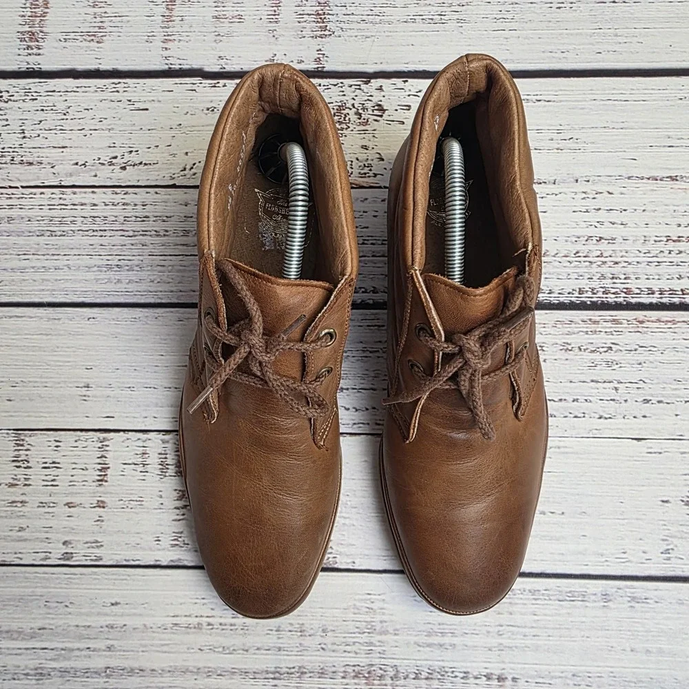 Florsheim Field Plain Toe Brown Leather Chukka Boot Nubuck Mens 9.5 E‎ Vibram